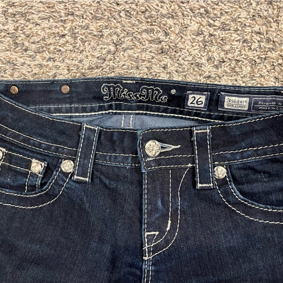 Miss me dark wash straight cut 26 regular women’s jeans - Picture 2 of 4